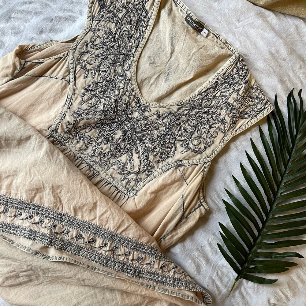 Earthbound Cream Embroidered Dress Size M